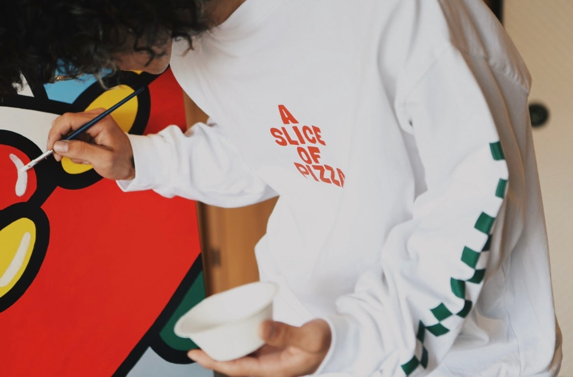 "A SLICE OF PIZZA" 長袖Tシャツ