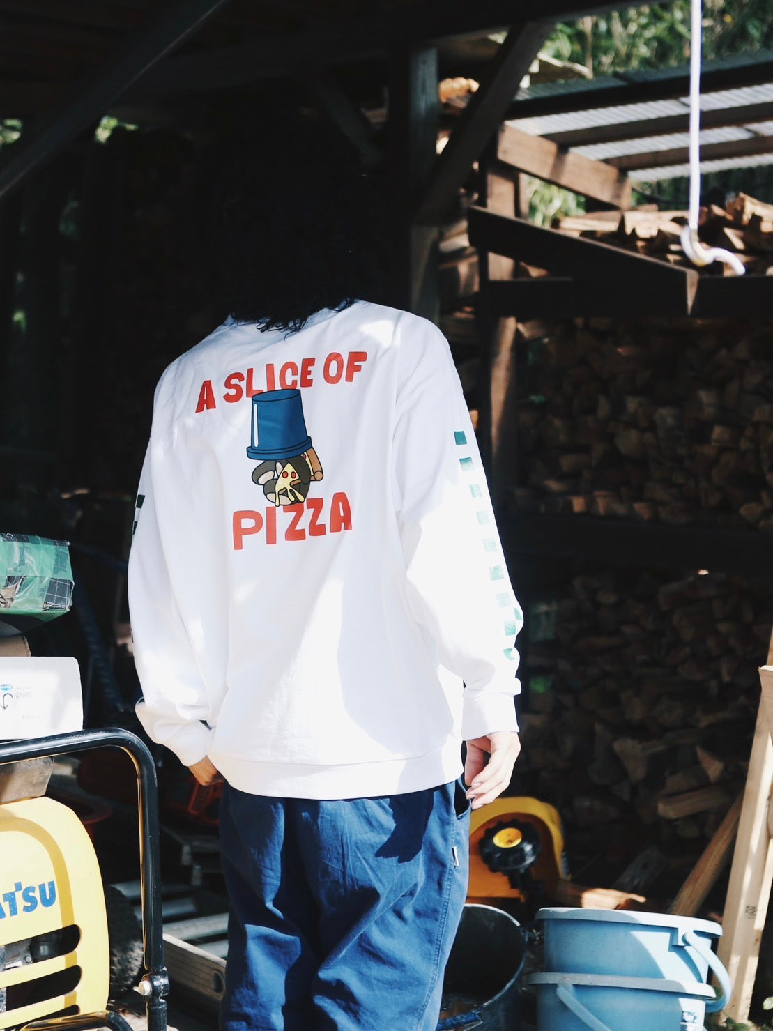"A SLICE OF PIZZA" 長袖Tシャツ
